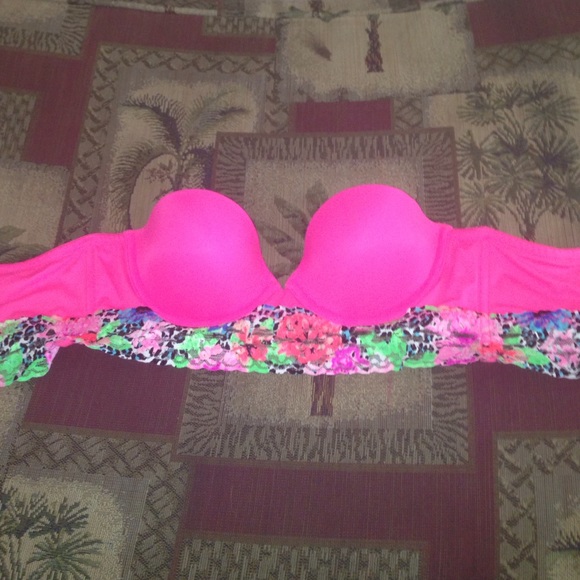 strapless bra