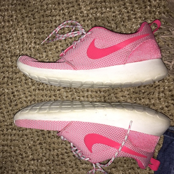 Nike roshes