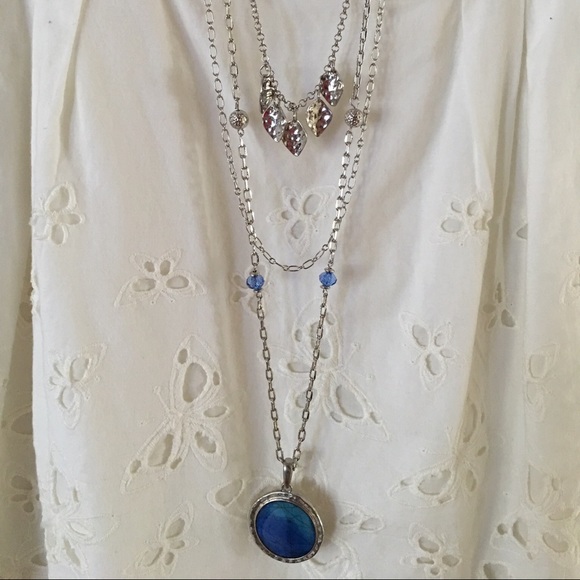 Accessories - Long neckless and earrings