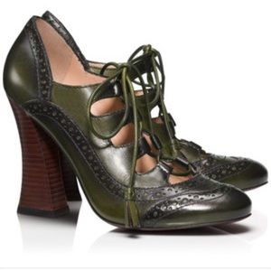 Tory Burch Astrid pump.