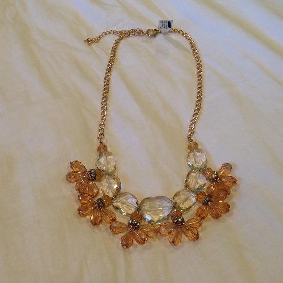 Statement necklace