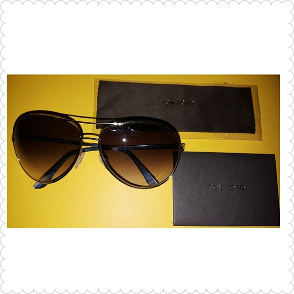 Tom Ford Sunglasses - Picture 2 of 4