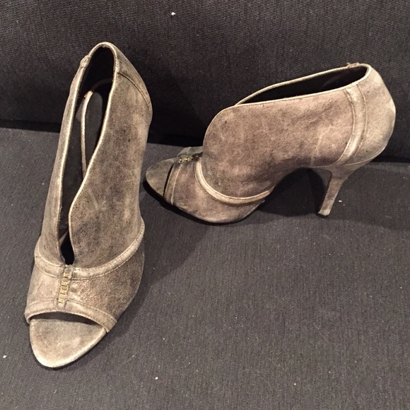Never Worn! Elizabeth and James open toe booties - Picture 1 of 4