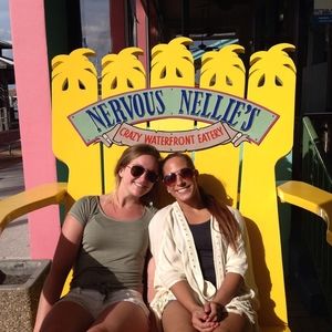 Meet your Posher, Lauren