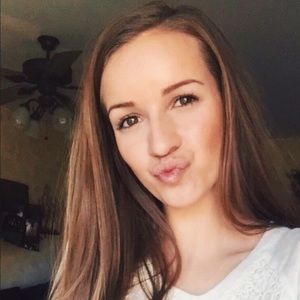 Meet your Posher, Khirra