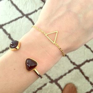 5⭐️ • Delicate Gold Triangle Bracelet
