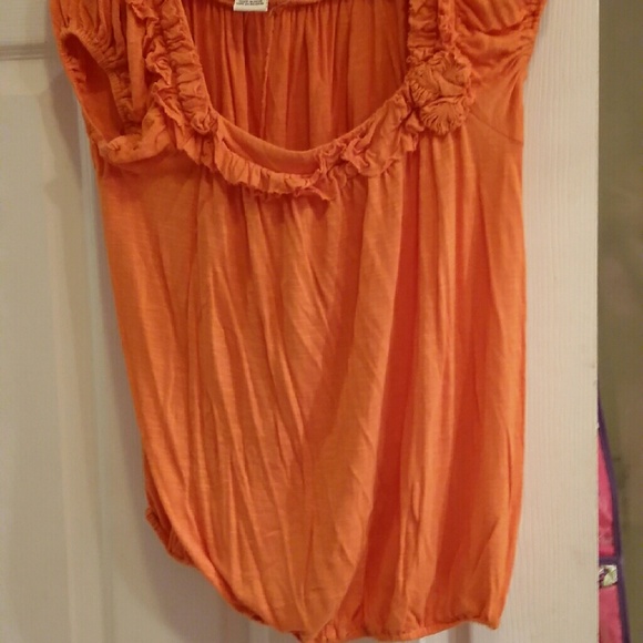 Top - Picture 3 of 3