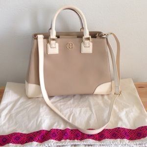 Tory Burch Medium Size Robinson