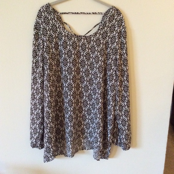 Maurices Tops - olive green printed babydoll peasant top