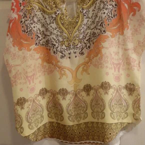 Blouse - Picture 2 of 3