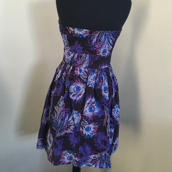 Dress - Picture 4 of 4