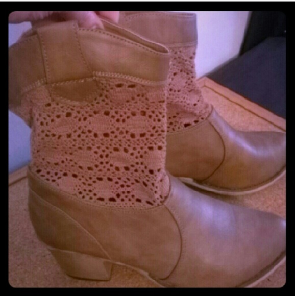 Carmel Color Cowboy boots