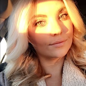 Meet your Posher, Bobbie