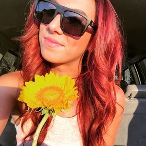 Meet your Posher, Carly