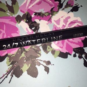 Urban Decay 24/7 Waterline Eye Pencil in Legend