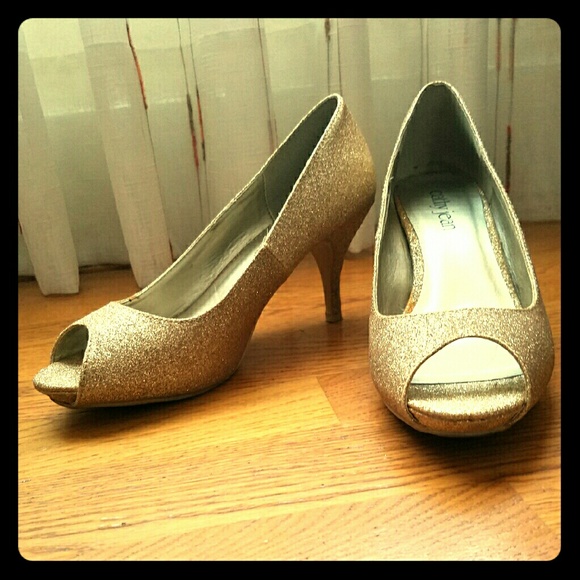 Gold Peep toe heels