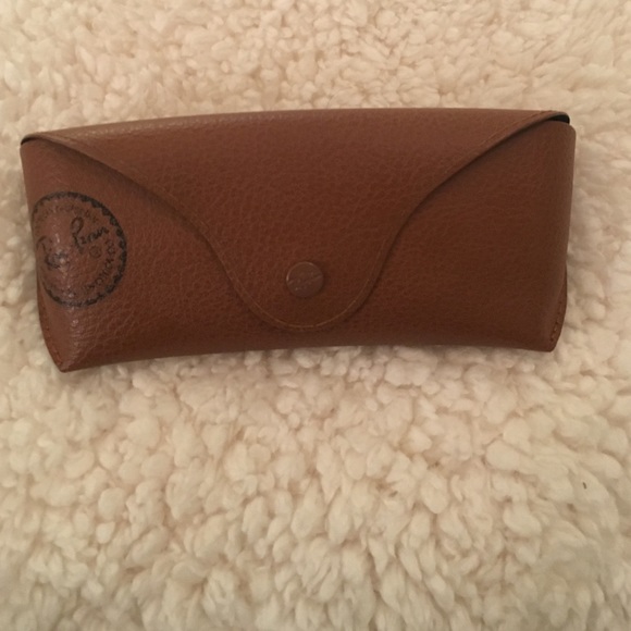 Ray ban brown leather case