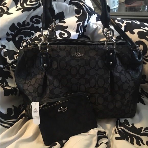 Coach handbag & wristlet - Picture 1 of 3
