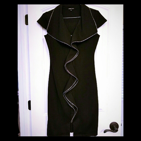 Zipper detail dress