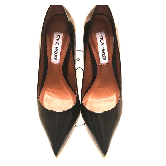SteveMadden black pointy heels