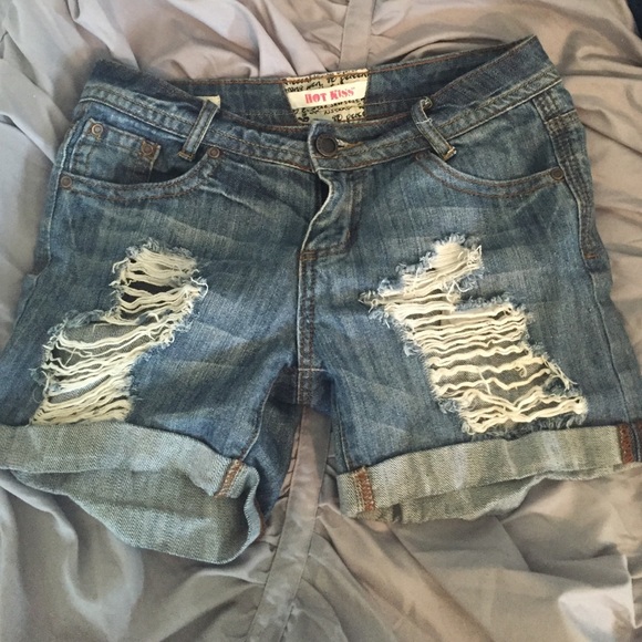 Coco shorts hot kiss