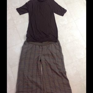 Liz Lange maternity pants size 4 worn once !