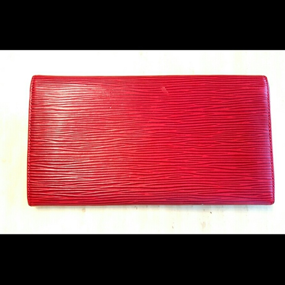 *SOLD*EXTRA PICTURES AUTH LOUIS VUITTON  RED EPI