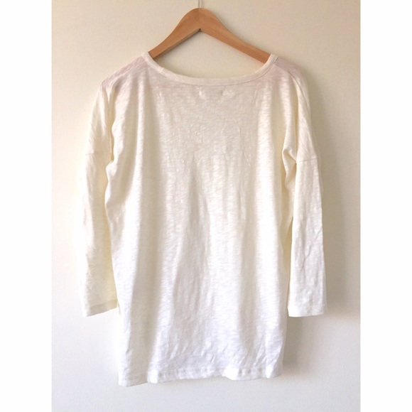 White V-neck Shirt Batwing - Picture 2 of 4