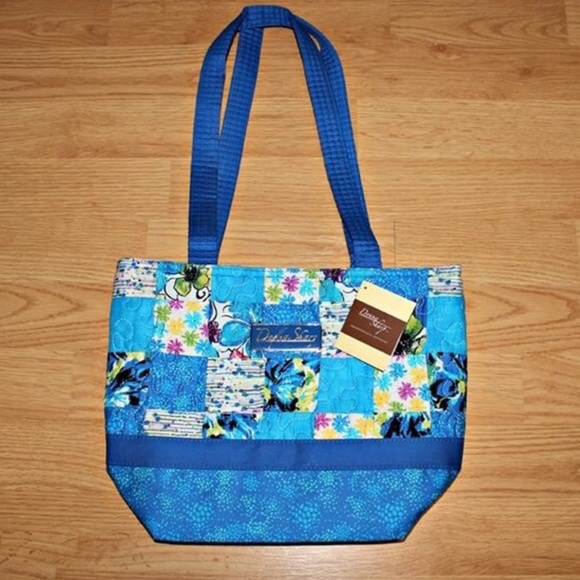 Brand new purse, never used.