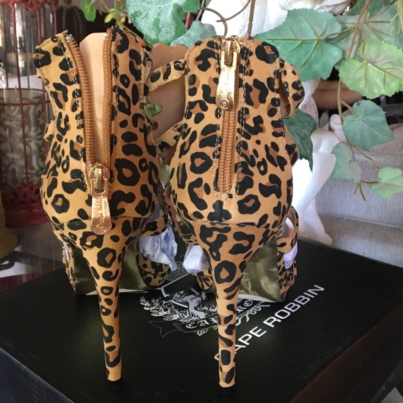 RUN SMALL-LEOPARD HEELS - Picture 4 of 4