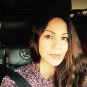 Meet your Posher, Edith