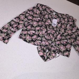 NWT Forever 21 floral top size medium