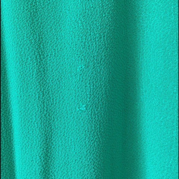 Emerald Green V-neck Shift Dress - Picture 3 of 3