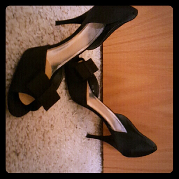 9.5 Stuart Weitzman