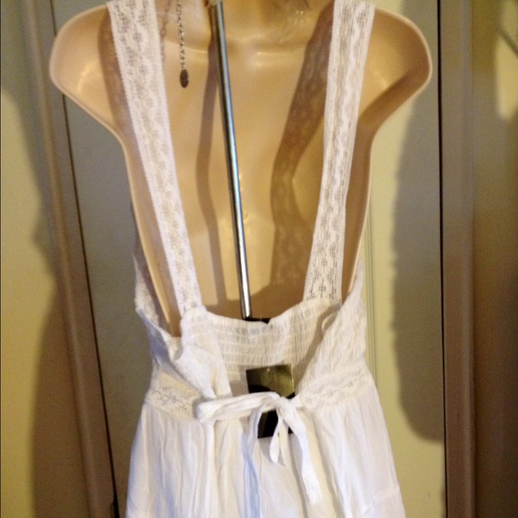 🚫SOLD🚫White Eyelet Beach Maxi Dress- Size XXLNWT - Picture 2 of 4