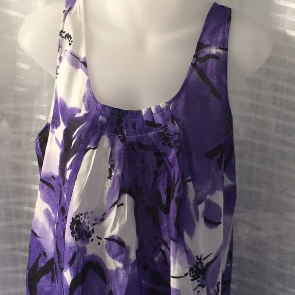 $$ Calvin Klein Blouse. - Picture 2 of 3