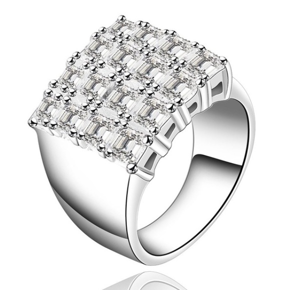 Multi Stone CZ Crystal Cocktail Ring💎 - Picture 2 of 3