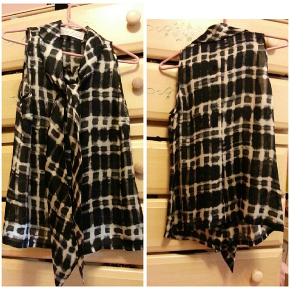 Silk printed tie front blouse