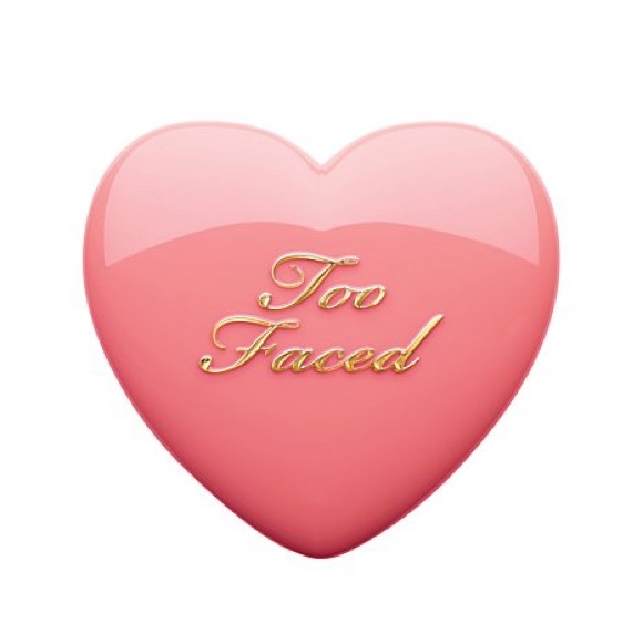 Too faced love flush blush in Love Hangover 💘