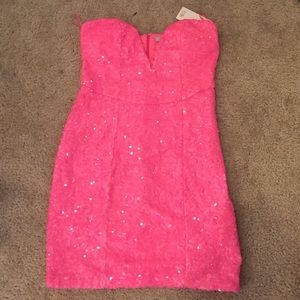 TOBI Pink Sequined Party Dress with V-neck 💕