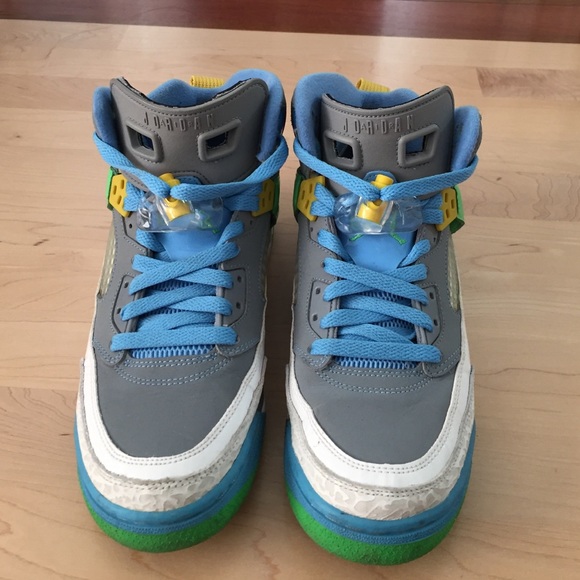 Jordan Spizike grade school size 7y