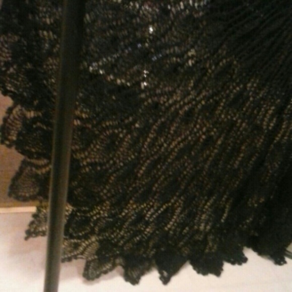 shawl - Picture 4 of 4