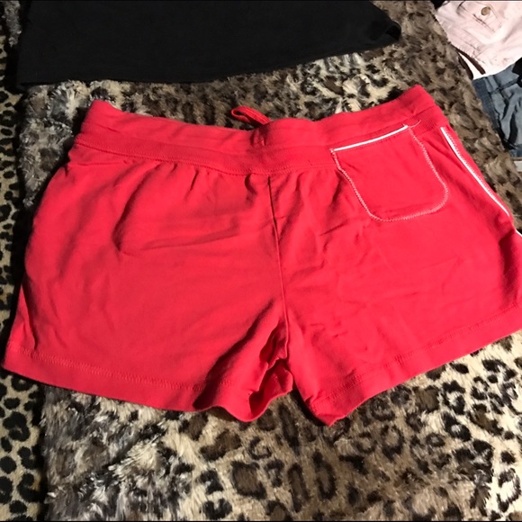 Red Soft Shorts💋 - Picture 2 of 3