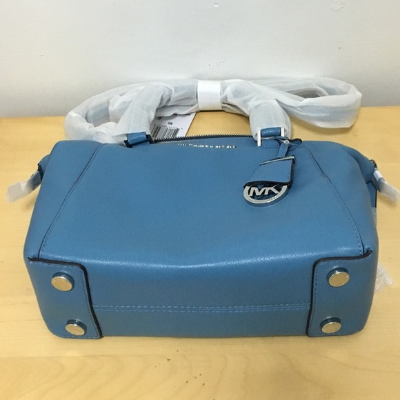Michael Kors Riley Small Satchel - Picture 4 of 4