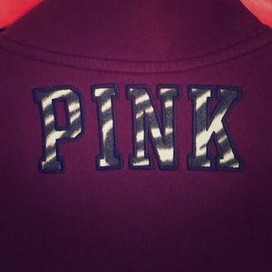 Vs Pink Zebra detail half zip