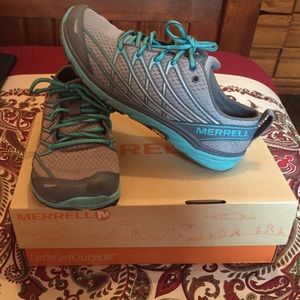 Women's training shoes