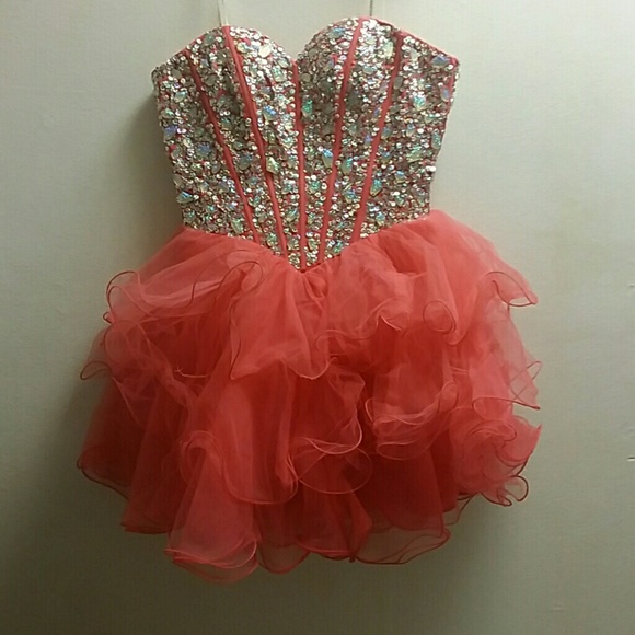 Narianna homecoming dress