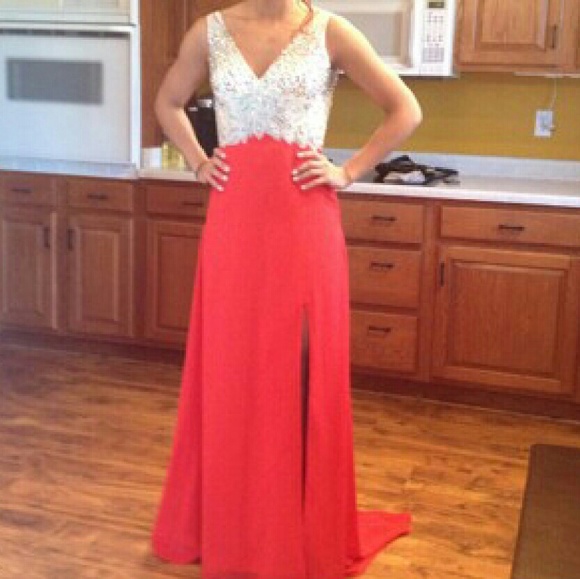 Red Dress - Picture 2 of 6