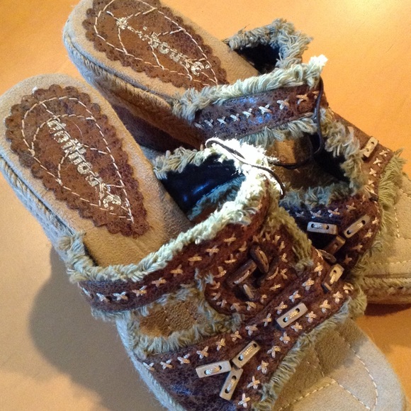 wedges - Picture 2 of 4