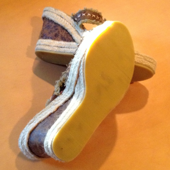 wedges - Picture 3 of 4